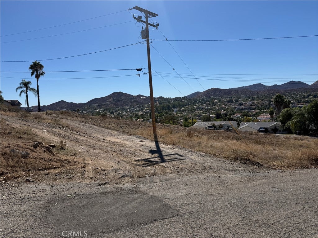 0 Vista Way