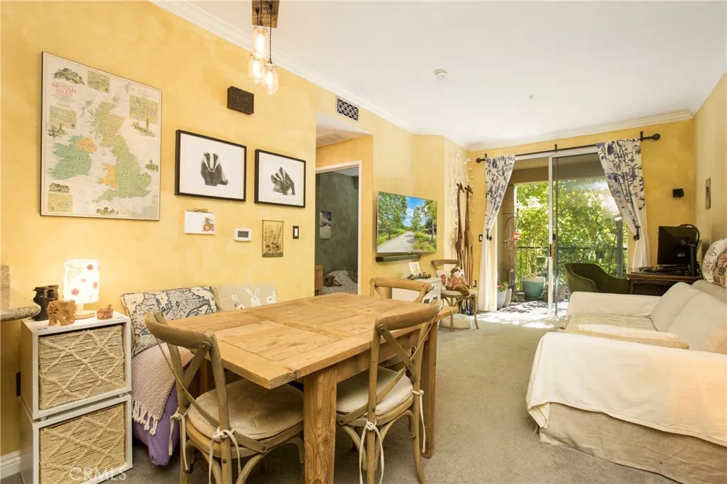 Irvine, California 92612, United States, 1 Bedroom Bedrooms, ,1 BathroomBathrooms,Residential,Active,237480