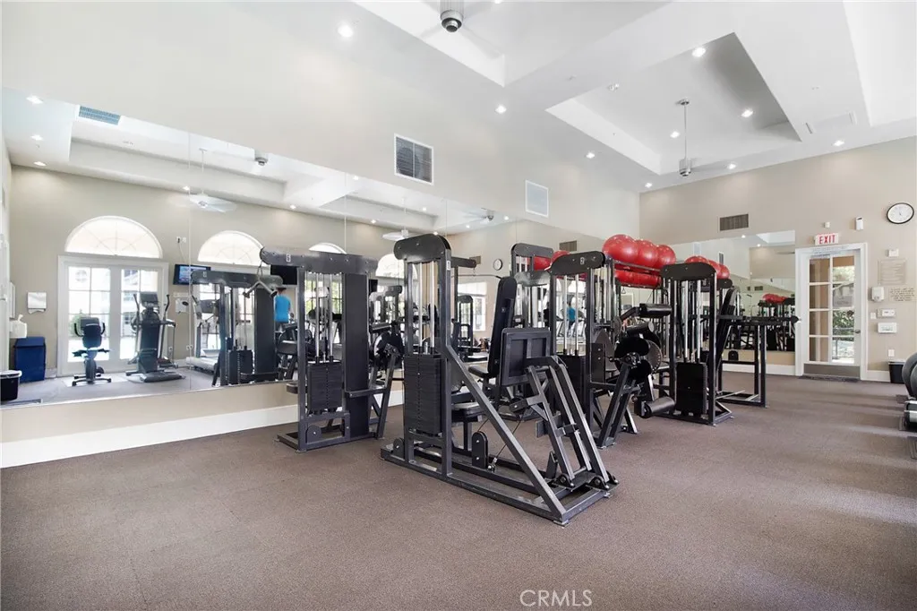 Irvine, California 92612, United States, 1 Bedroom Bedrooms, ,1 BathroomBathrooms,Residential,Active,237480