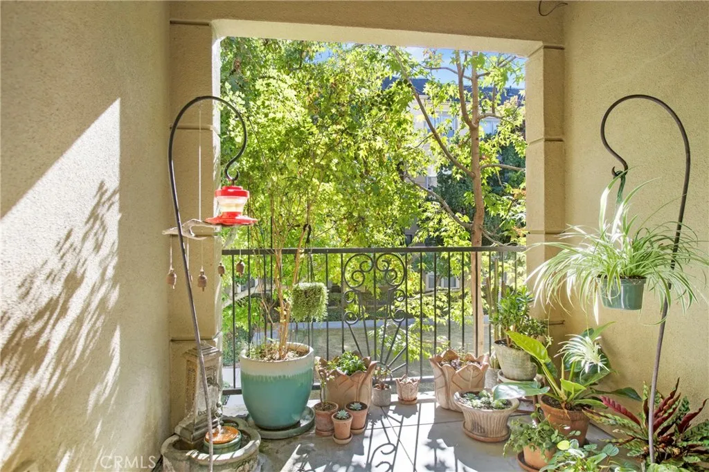 Irvine, California 92612, United States, 1 Bedroom Bedrooms, ,1 BathroomBathrooms,Residential,Active,237480