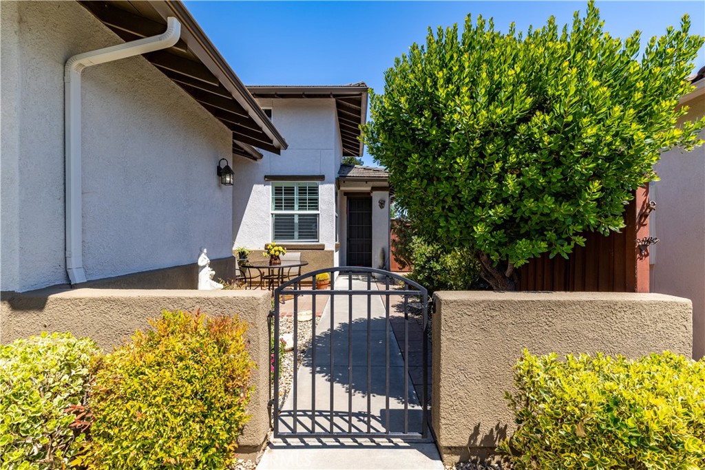 2747 Traditions Loop