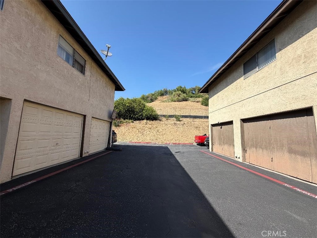 1741 E Nanette