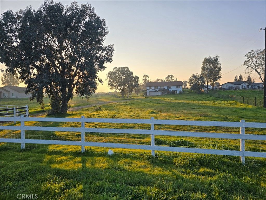 Photo of 15758 Mark Rd, Madera, CA 93636 (MLS # FR26010770)