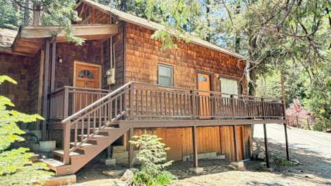 Photo of 52635 Sylvan Way, Idyllwild, CA 92549 (MLS # 219149922DA)