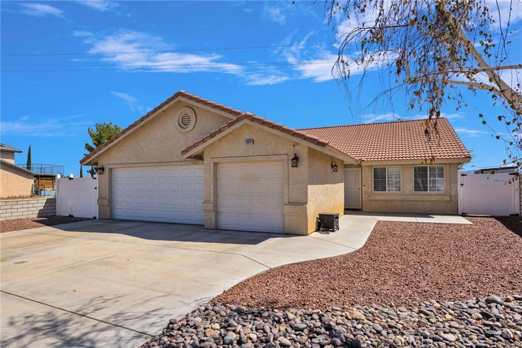 18601 Mountain Meadows