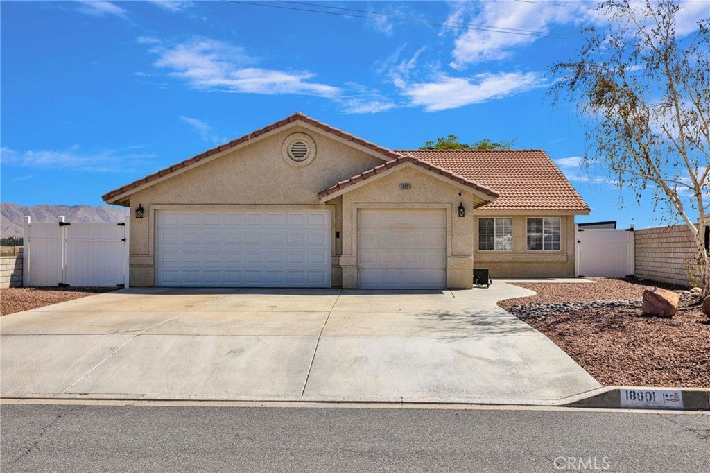 18601 Mountain Meadows