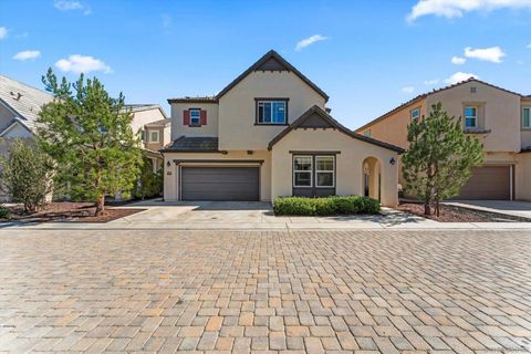 675 Grant Ct Vista CA 92083