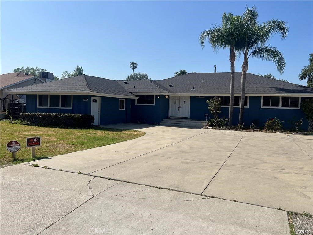 Reduced by 19k. Beautiful updated 5-bedroom 3.5-bathroom house in heart of Winnetka. new paint, new tiles, new carpet, updated bathrooms. This home provides easy access to local amenities, shopping center, parks and transportation. Spacious layout offers ample space for comfortable living, with an open floor plan. Garage is permitted as a room. This property has a potential to be used as Adult Care Facility or can be used to run another business as it was used as Drug Alcoholic Center since 1970. Huge lot with 18155 Square feet. Lot may be used for multiple unit development. Buyer to verify with City and county.