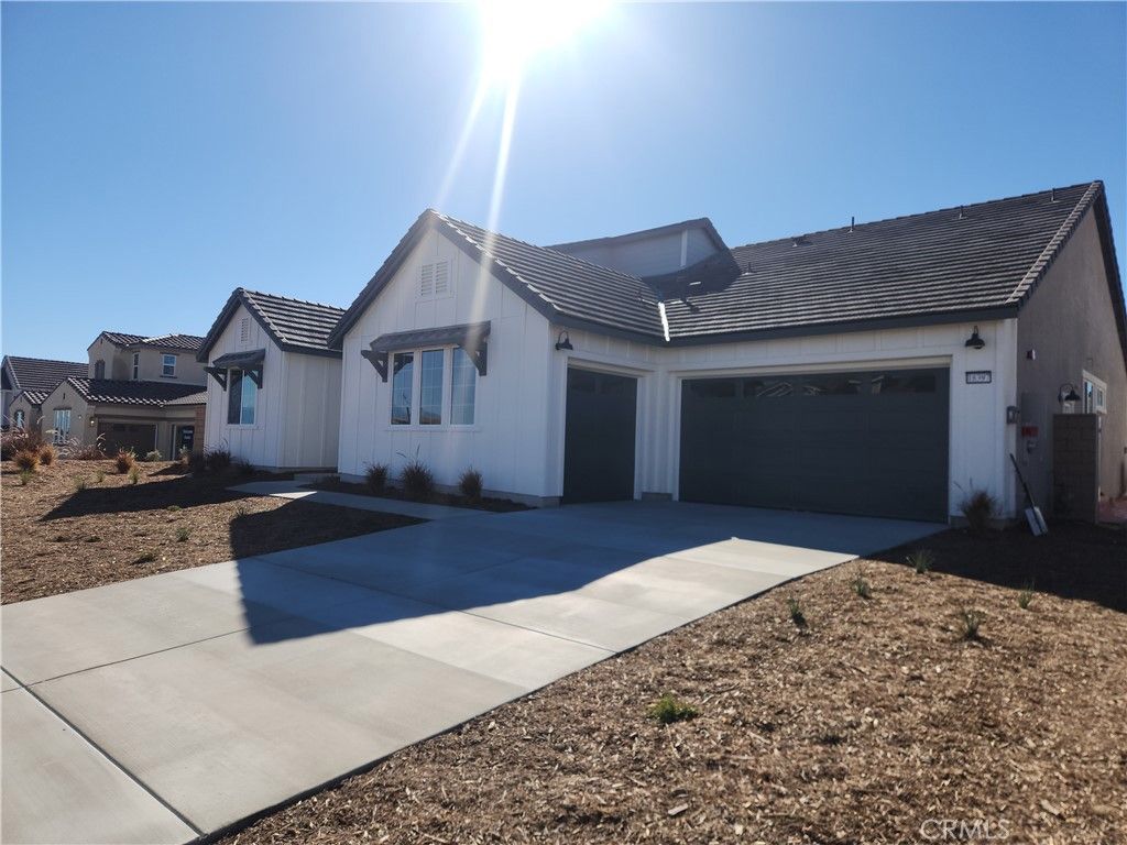 Photo of 18397 Park Mountain Drive, Riverside, CA 92508 (MLS # SW25242823)
