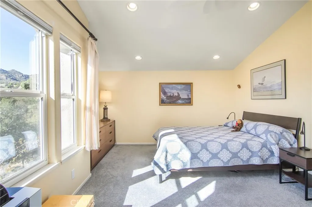 Chatsworth, California 91311, United States, 2 Bedrooms Bedrooms, ,3 BathroomsBathrooms,Residential,Active,244526