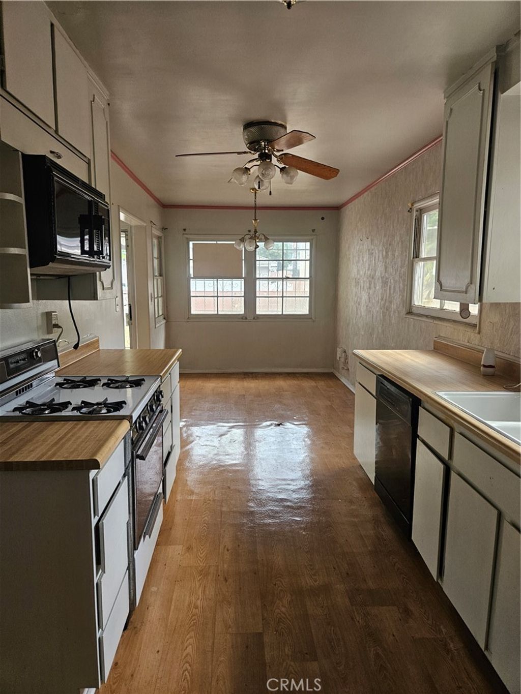 Photo of 15949 Ludlow Street, Granada Hills, CA 91344 (MLS # SR26115887)