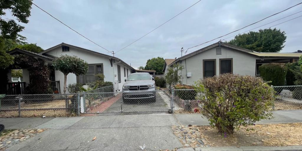 2 Homes on 1 lot!!! 250 San Antonio features 3 bedrooms 2 bathrooms, yard, BBQ island with tandem parking , yard and gated front yard. 264 San Antonio features 3 bedrooms 1 bathroom, yard, garage , tandem parking and gated front yard. Homes need some TLC and offer so many possibilities .