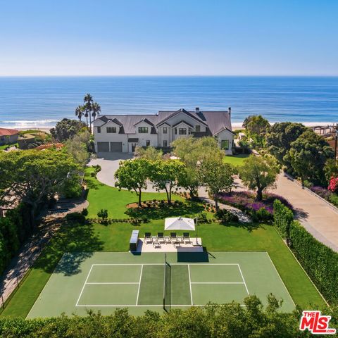Photo of 29754 Baden Place, Malibu, CA 90265 (MLS # 25616621)
