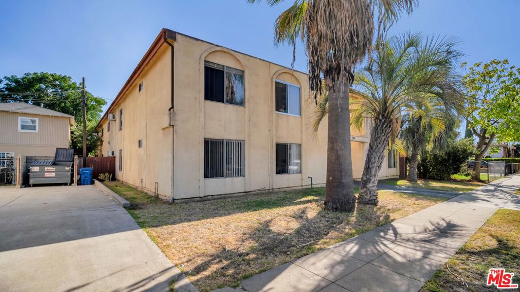 572 San Francisco Avenue