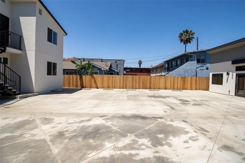 1056 Hoffman