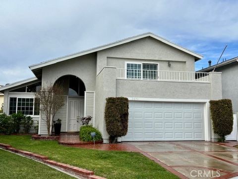 Photo of 3571 Carnation Cir, Seal Beach, CA 90740 (MLS # PW26095668)