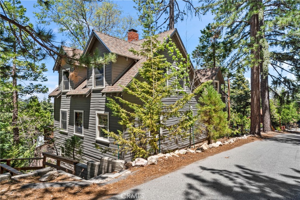 Twin Peaks (TWIN) - Residential