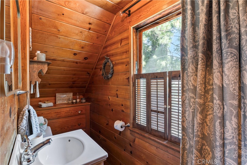 Twin Peaks (TWIN) - Residential