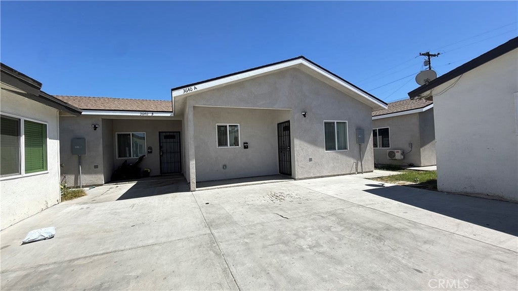 2037 W Lincoln