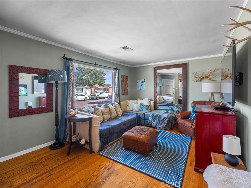 5442 W 122nd