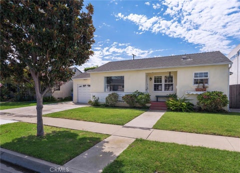 Photo of 5442 W 122nd ST, Hawthorne, CA 90250 (MLS # SB26187784)