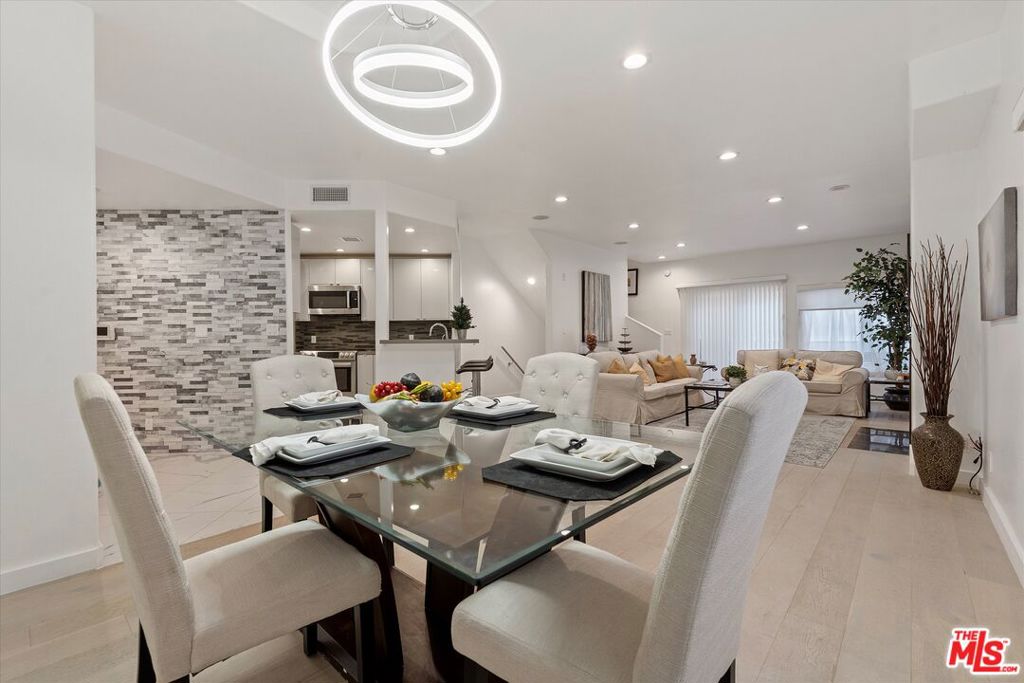 Photo of 1160 Granville Avenue #108, Los Angeles, CA 90049 (MLS # 26865607)