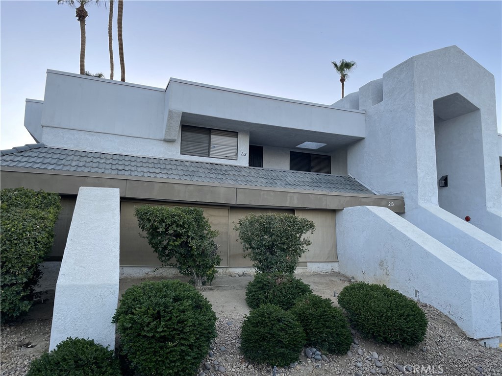 Palm Canyon Villas (33473) - Residential Lease