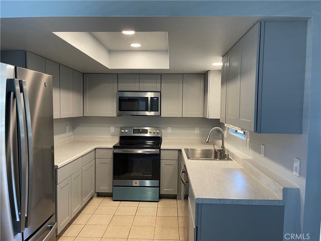 Palm Canyon Villas (33473) - Residential Lease