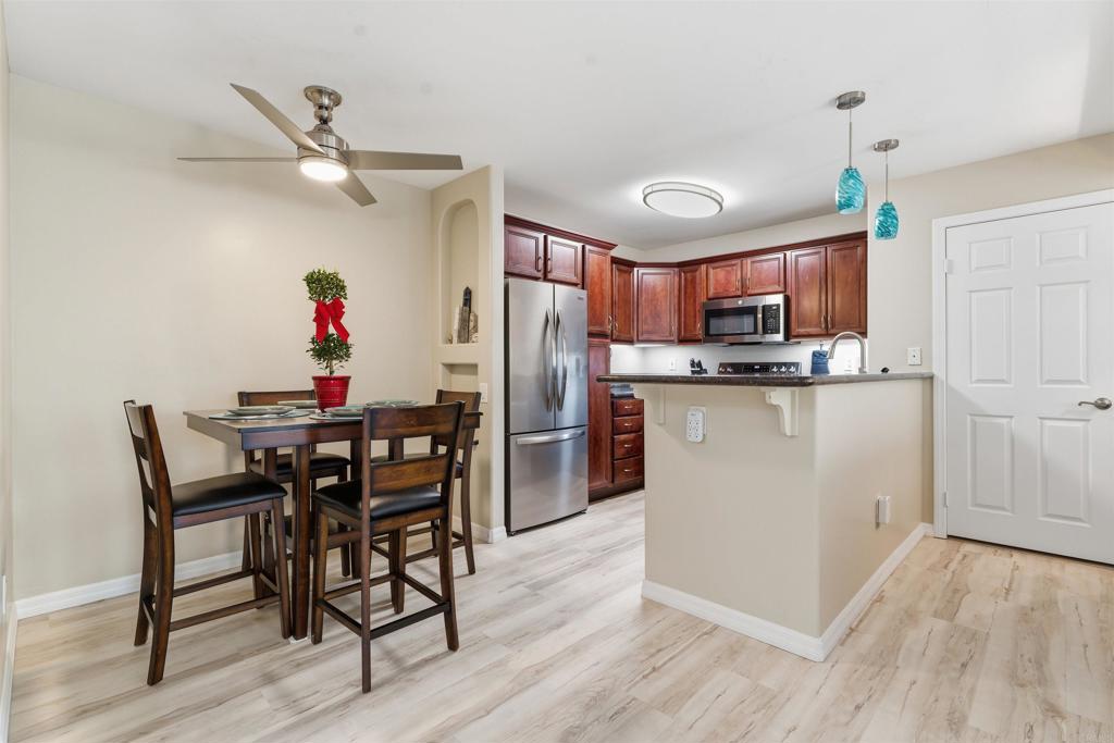 CLAIREMONT - Residential