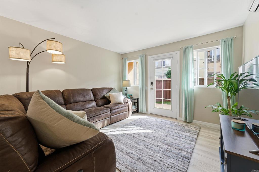 CLAIREMONT - Residential