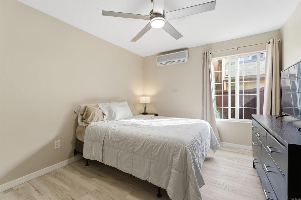 CLAIREMONT - Residential