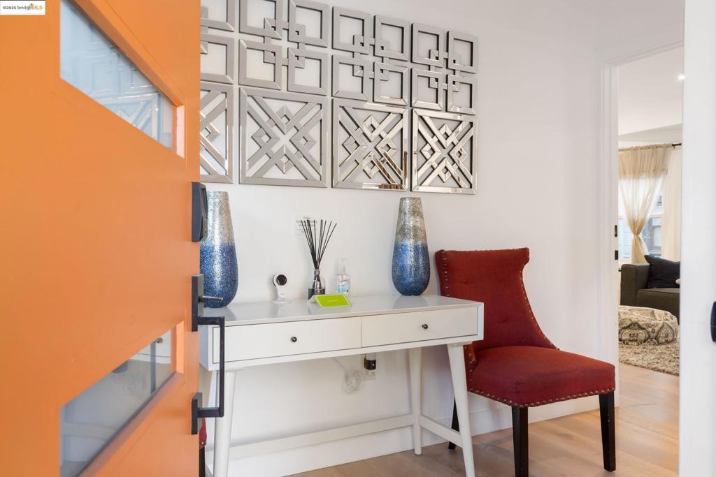 PIEDMONT AVENUE - Residential