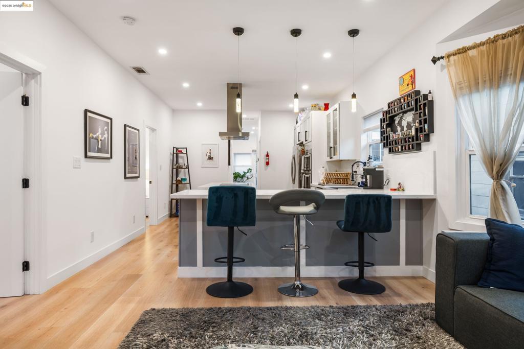 PIEDMONT AVENUE - Residential