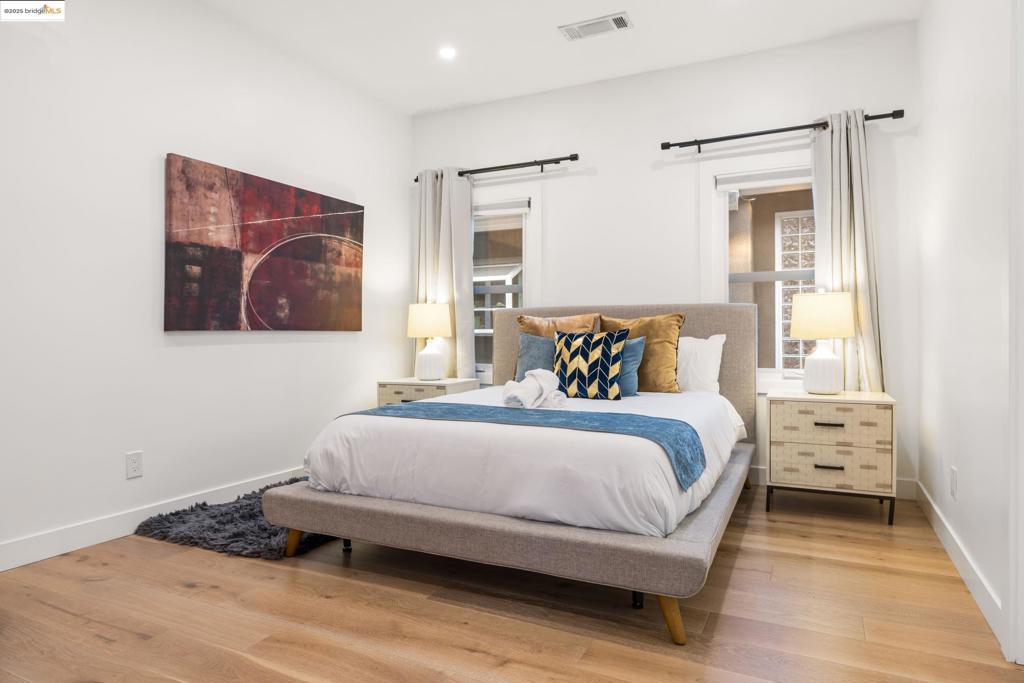 PIEDMONT AVENUE - Residential