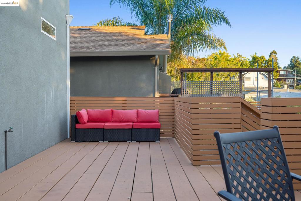 PIEDMONT AVENUE - Residential