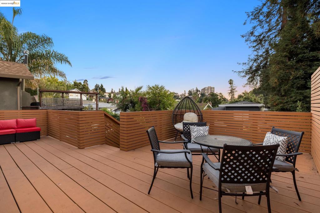 PIEDMONT AVENUE - Residential