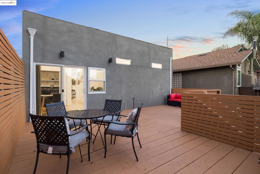 PIEDMONT AVENUE - Residential