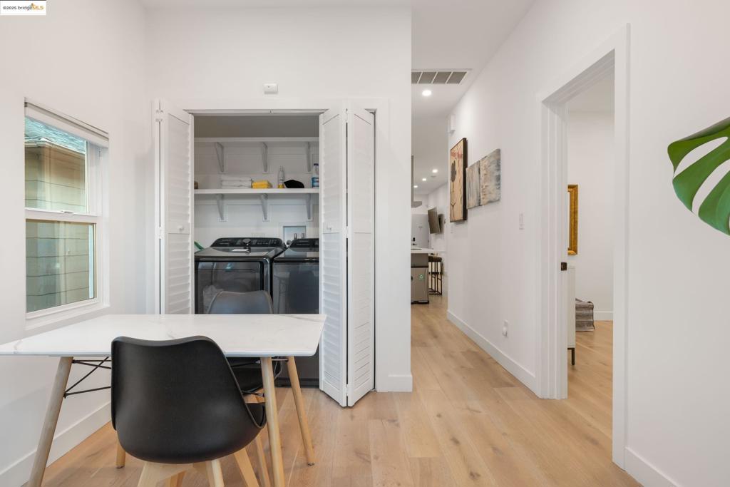 PIEDMONT AVENUE - Residential