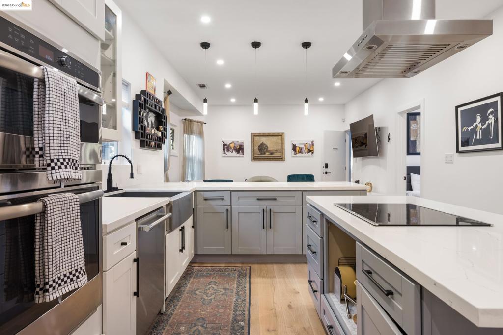 PIEDMONT AVENUE - Residential
