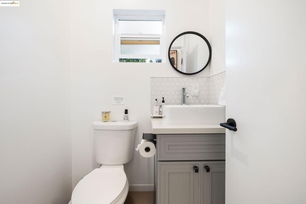 PIEDMONT AVENUE - Residential