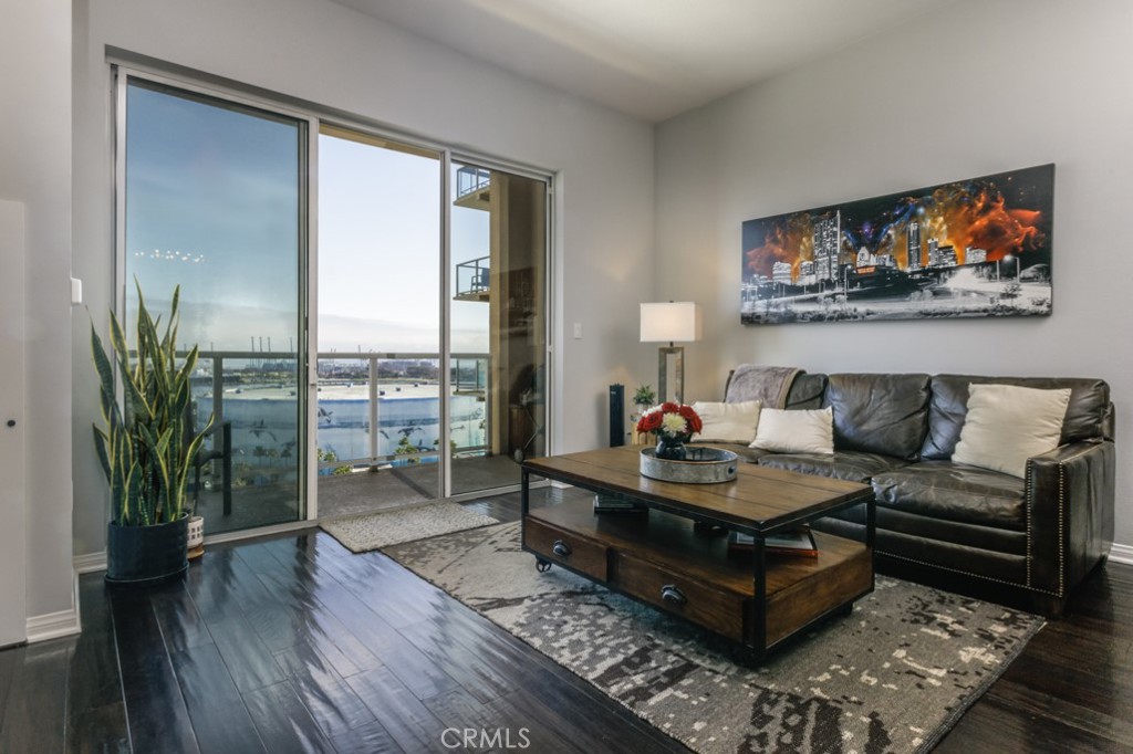 488 E Ocean Boulevard 1408