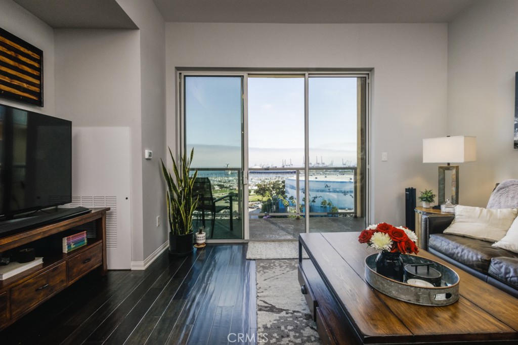 488 E Ocean Boulevard 1408