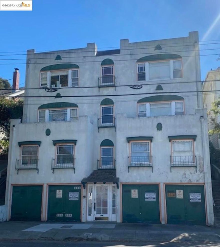 360 Oakland Avenue consisting of 3 - 1 bedroom units and 3 studios. 4 garages offer potential for additional income (currently residents do not have use of garages). Conveniently located to Lake Merritt, Downtown and Hwy 580.