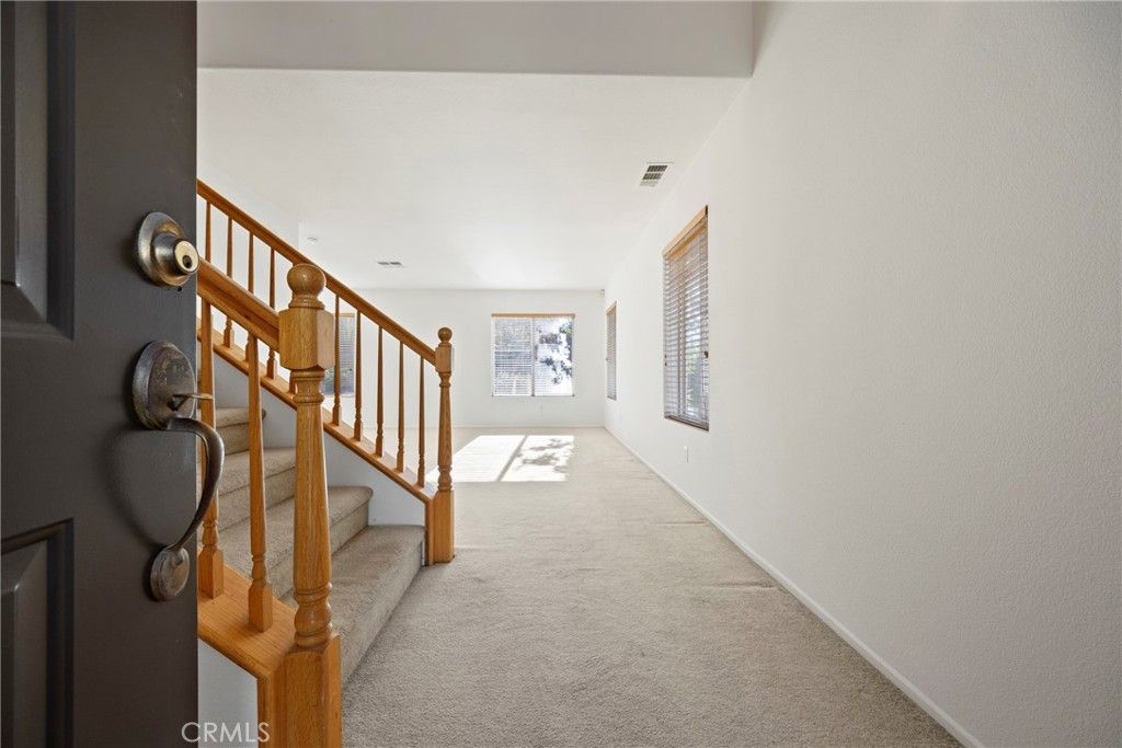 Photo of 39312 Via Belleza, Murrieta, CA 92563 (MLS # SW25245987)