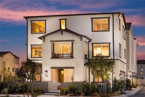 6059 Burren Way Eastvale CA 92880