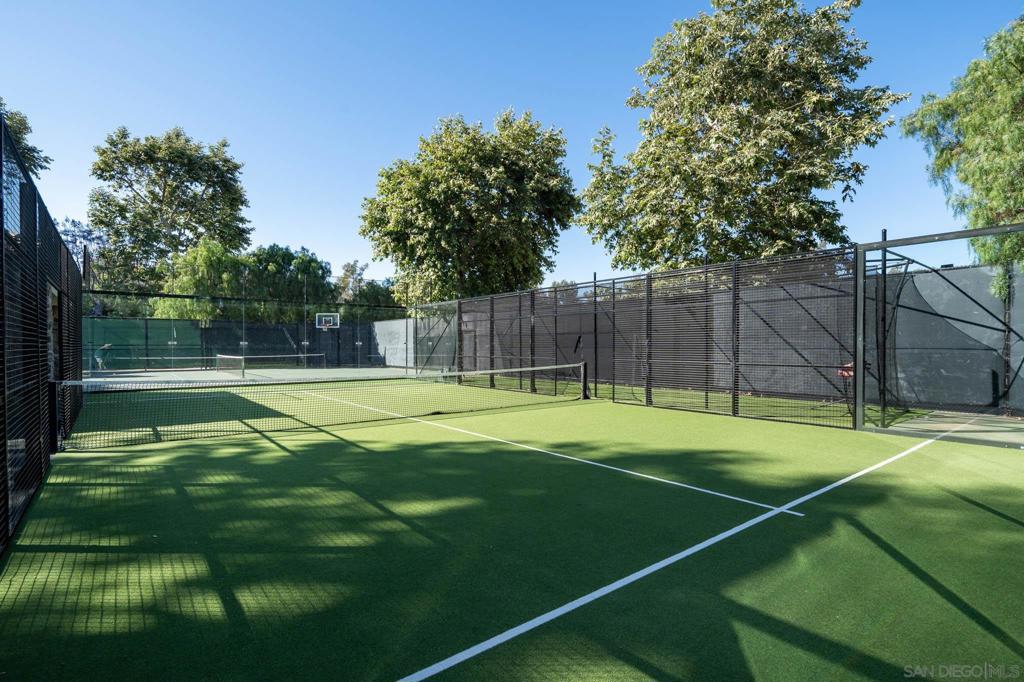 Rancho Santa Fe - Residential