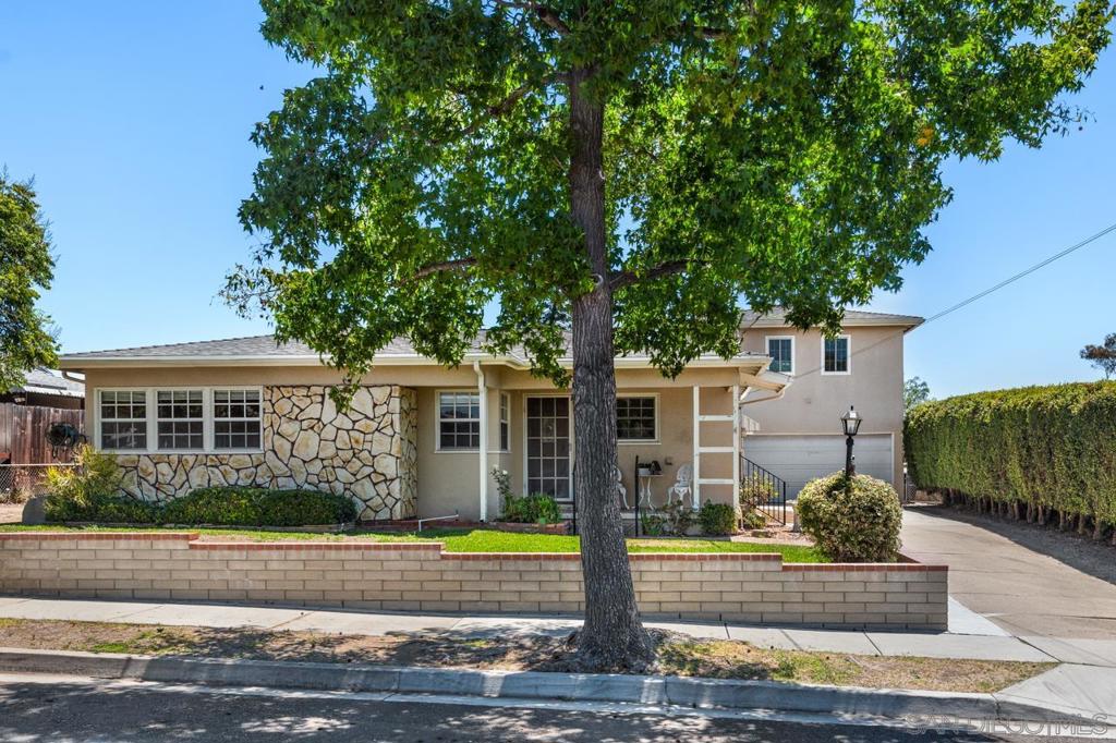 6031 Sinton PL