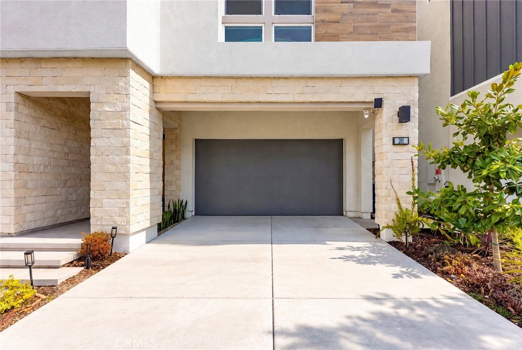 281 Burwood