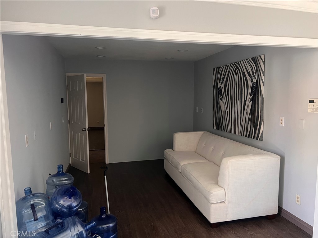 9312 Valley Boulevard