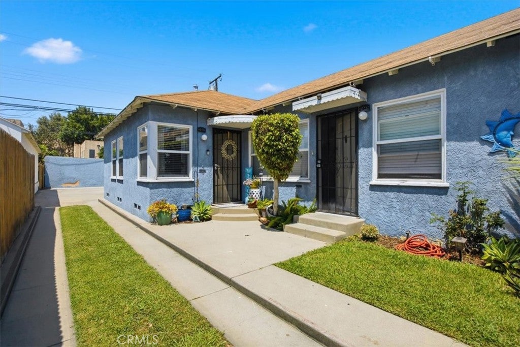 2441 Cedar Avenue